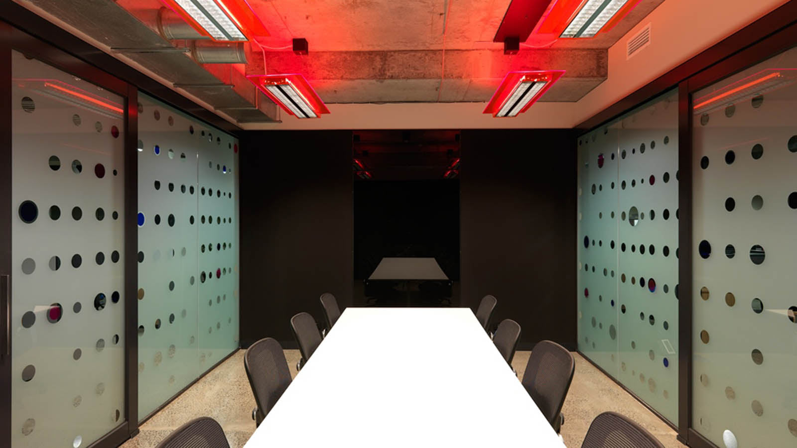 How Does It Make You Feel? Using Colour in Office Interior Design