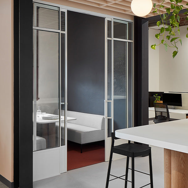 Svelte Integrated Sliding System